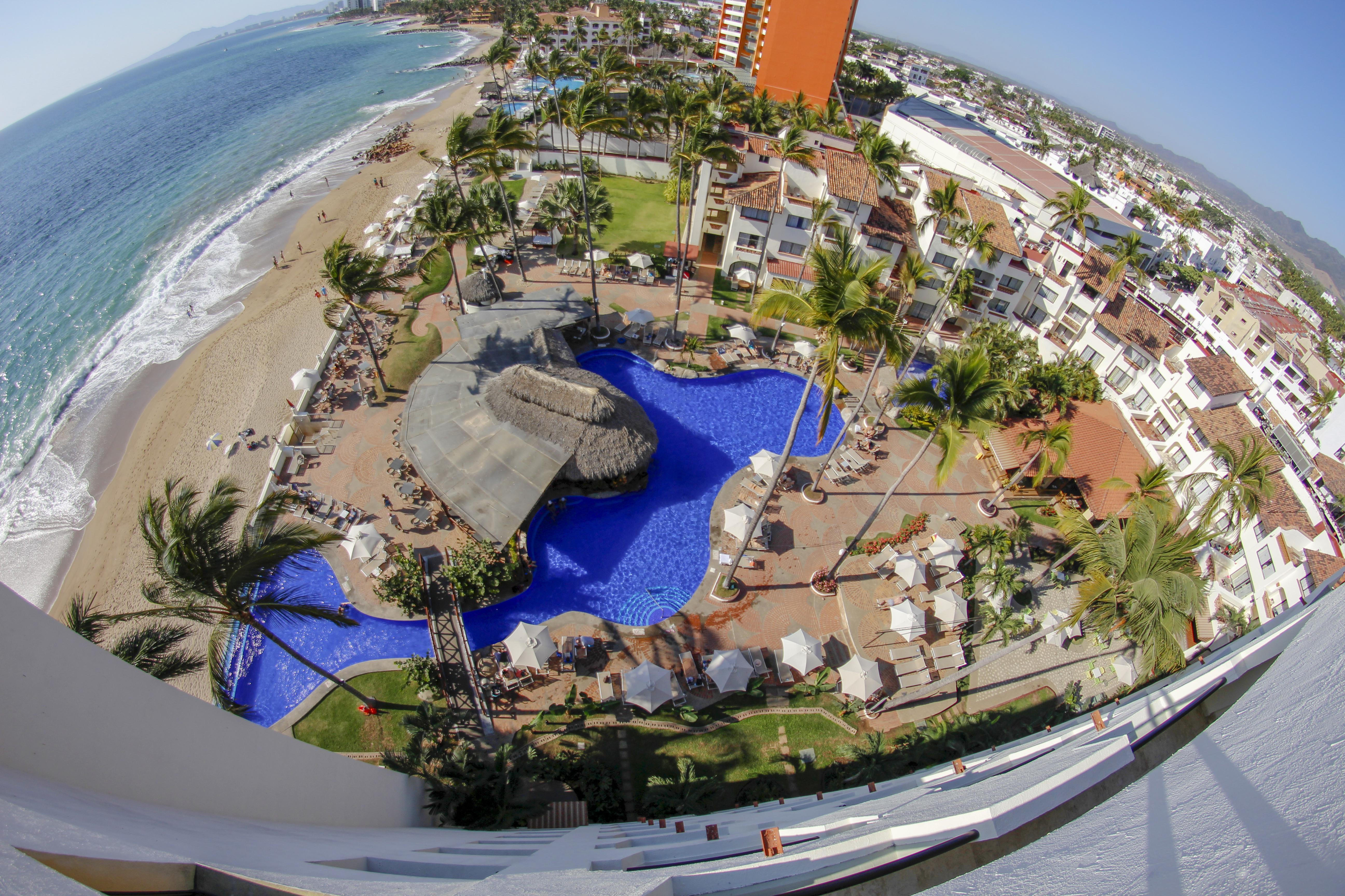 Plaza Pelicanos Grand Beach Resort All Inclusive Puerto Vallarta Exterior photo
